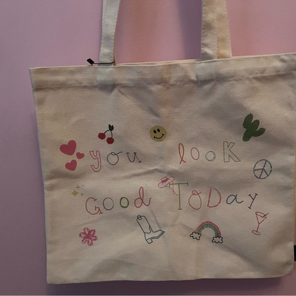 Tote Bag NWT - Picture 1 of 3